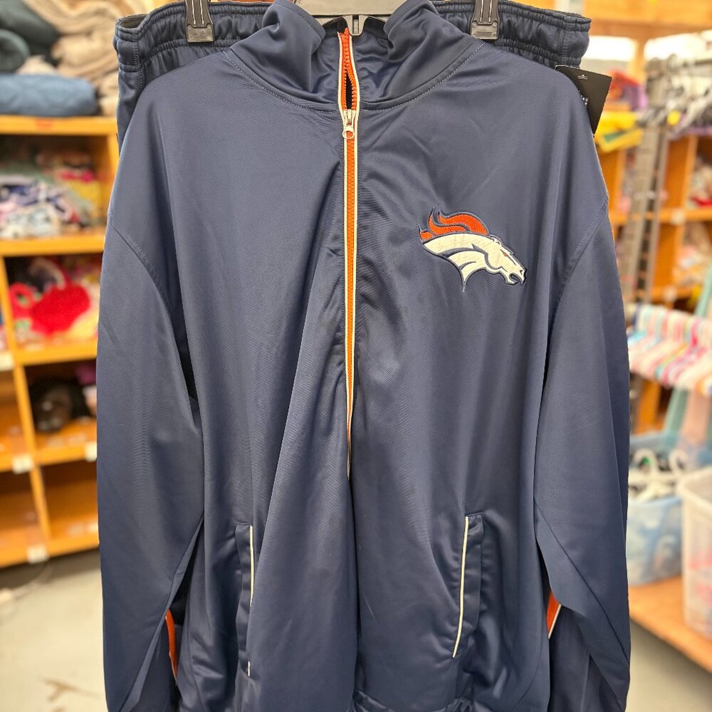 Denver Broncos NFL Shop On-Field Nike Sweatsuit